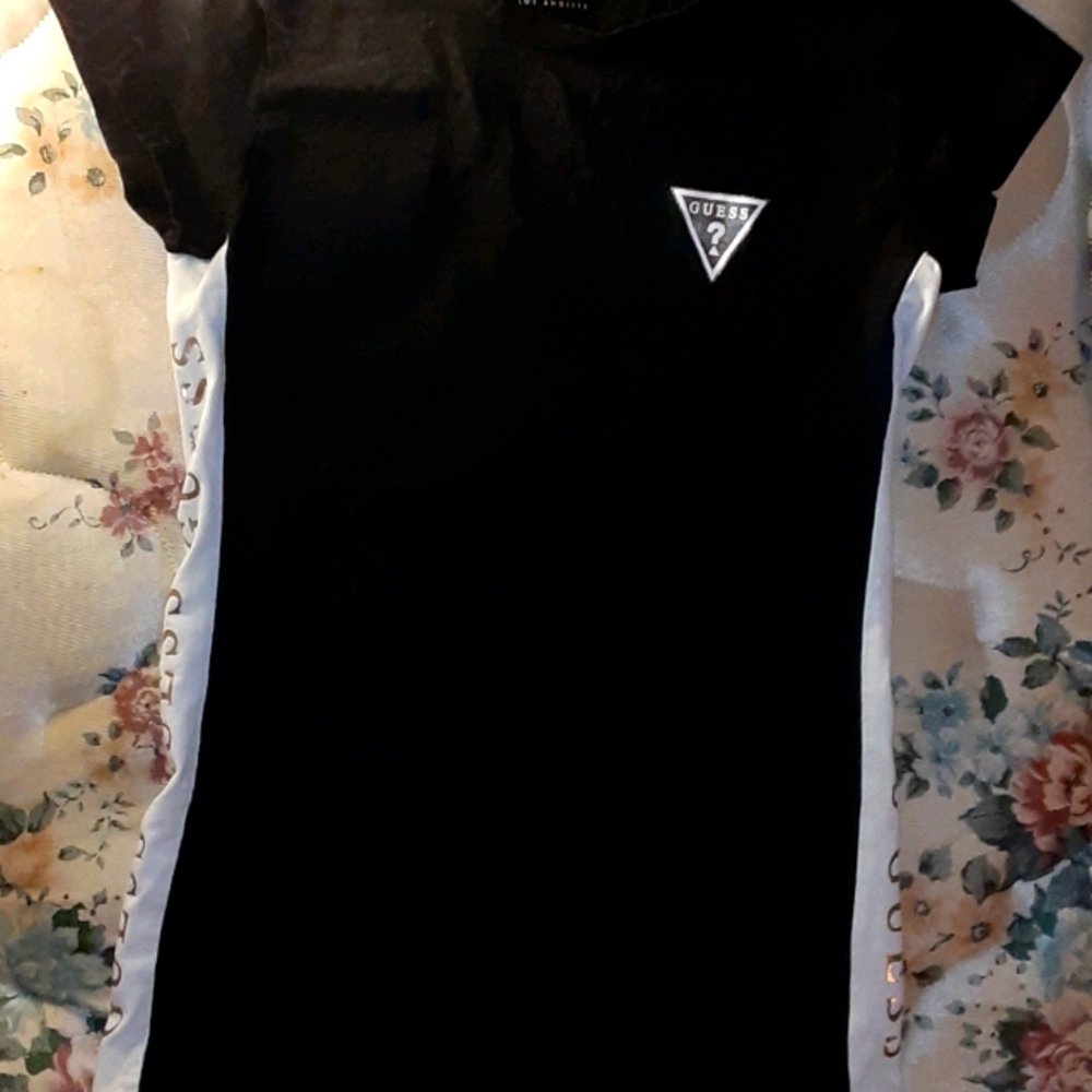 Guess t-shirt